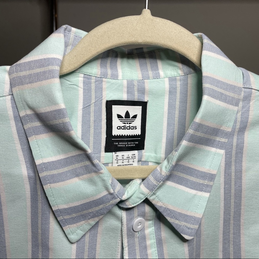 Adidas Button Down - Picture 6 of 7